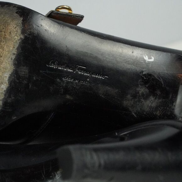 Salvatore Ferragamo Black Leather Pumps Size 7 Mary Jane Style Made in Italy - Picture 14 of 16